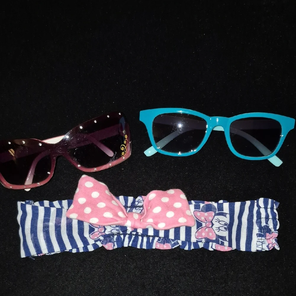 Girls DISNEY Headband  and 2 Pairs Of Sunglasses , 2 Beach Hats